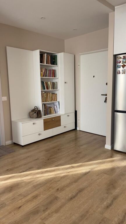 Jepet me qira apartament 1+1 në Astir, pranë Bar Oslo.