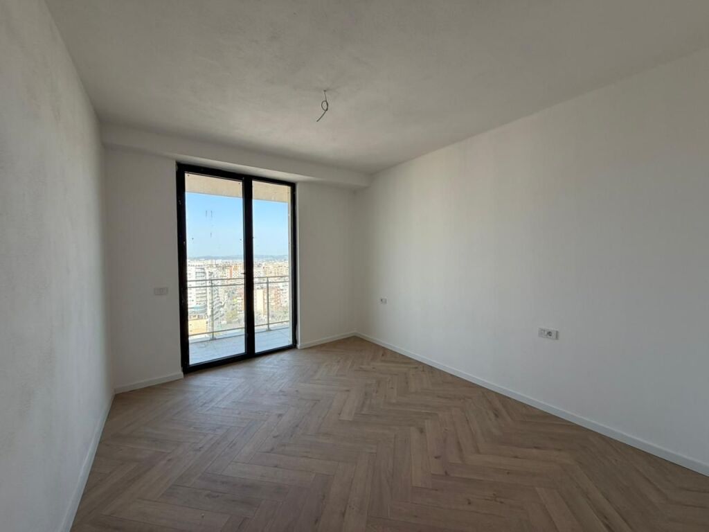 Appartamento 3+1 in affitto al Golden Tower 3 in Via Mine Peza.