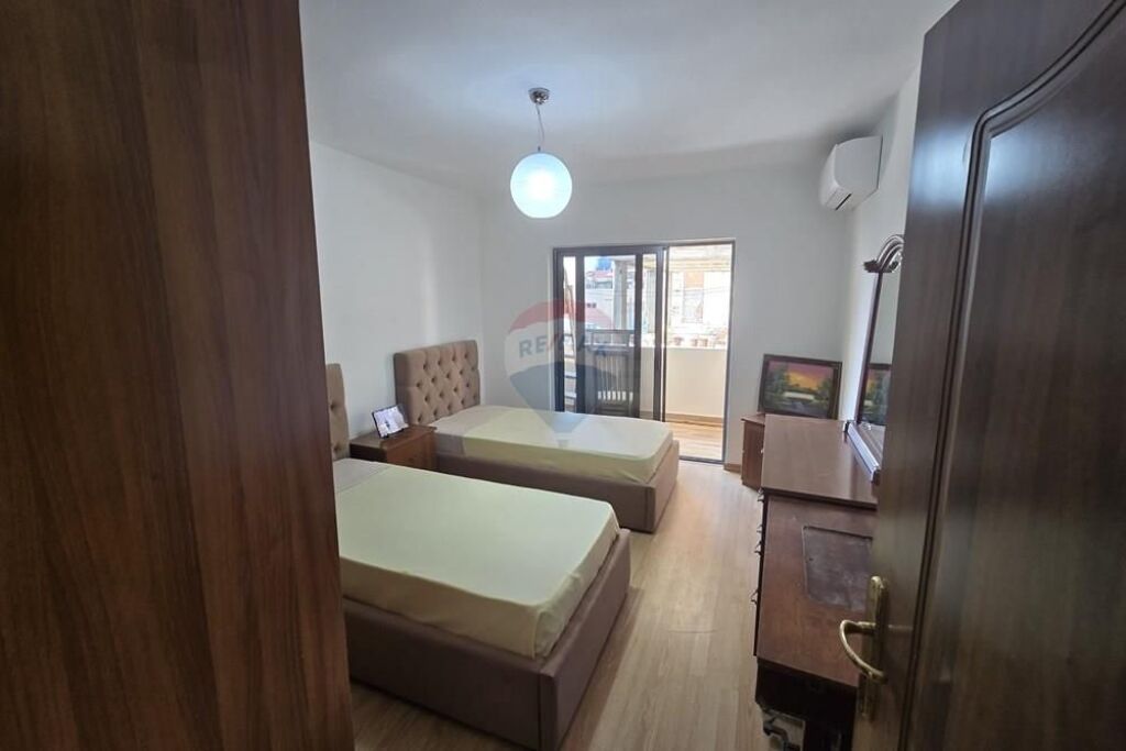 Apartment 4+1+2 for rent on Mine Peza Street