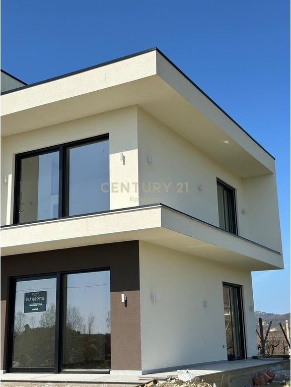 ESCLUSIVO! VILLA INDIVIDUALE CON PISCINA IN VENDITA NEL GOLFO DI LALZI! 340.000€