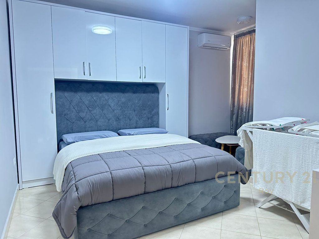 APARTAMENT 2+1+VERANDE PER SHITJE NE NJE KOMPLEKS REZIDENCIAL GOLEM!!!
