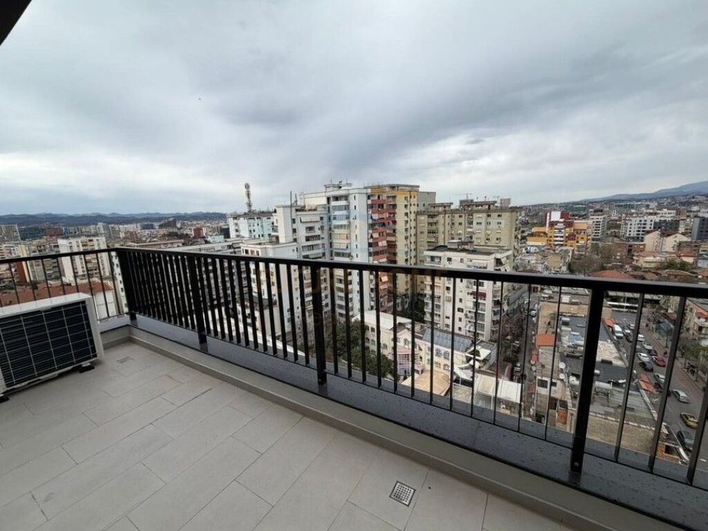 Qira, Apartament 1+1+Post Parkimi, Rruga e Barrikadave, Tiranë.