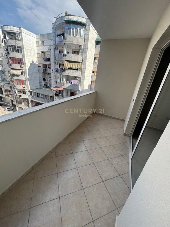 2+1 Apartment for Rent in Kthesa e Kamzës!