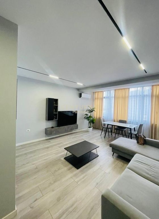 JEPET ME QIRA APARTAMENT 2+1 21 DHJETORI TIRANË