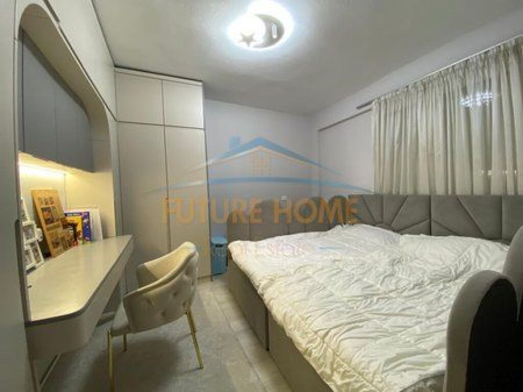 Shitet, Apartament 2+1+2, Stadiumi Dinamo