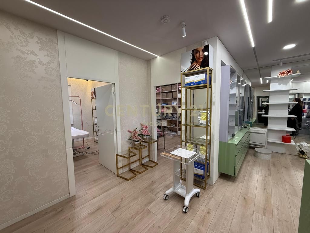 FOR RENT, COMMERCIAL SPACE ON THE STREET IRFAN TOMINI