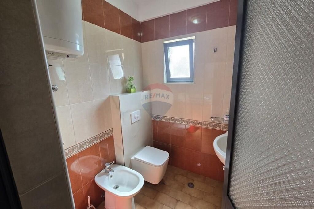 Apartment 4+1+2 for rent on Mine Peza Street
