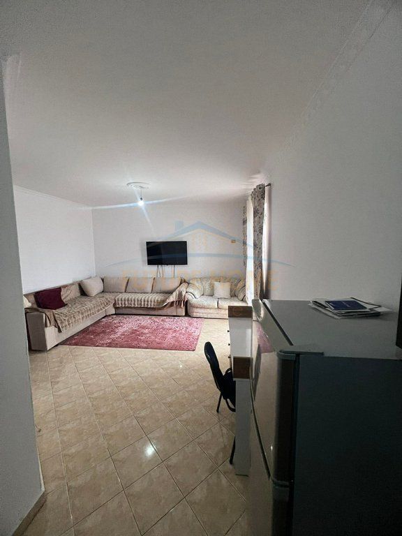 Affitto, Appartamento 2+1, Palazzo Nela 6, Yzberisht