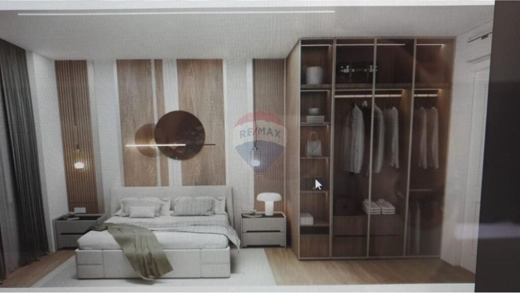 🏡 Penthouse / Papafingo for Sale – Lungomare, Vlorë