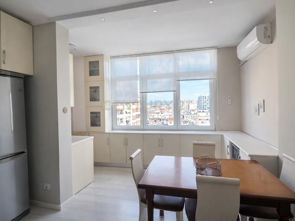 Apartament 2+1 me Qira pranë Markatës së Fruta-Perimeve , Durres !!