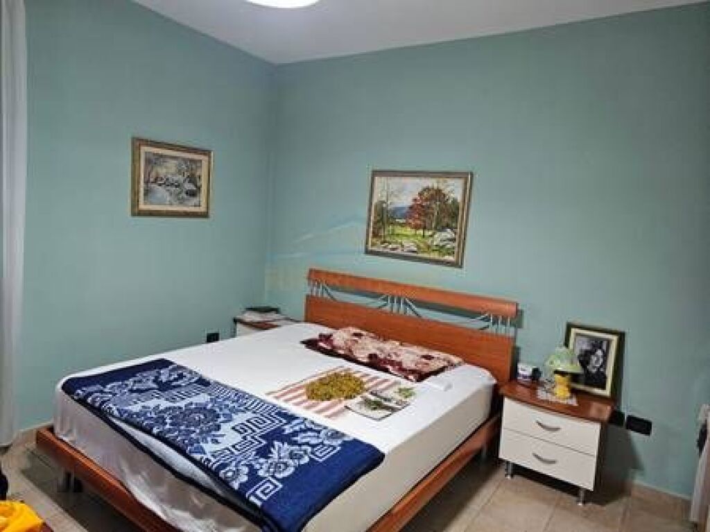 VENDESI APPARTAMENTO 2+1, EX ESPOSIZIONE