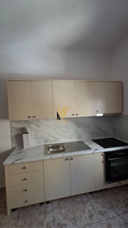 APPARTAMENTO 2+1+BLK IN AFFITTO IN VIA DURRES 50.000 LEKE