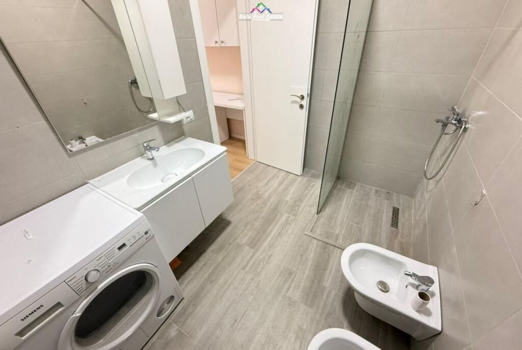 Apartament me Qera 2+1 tek Ish Fusha e Aviacionit (ID B2201807) Tirane