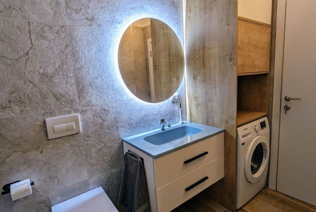Tek Uji i Ftohtë Ne Vlorë, Shitet Apartament 1+1 Ne Ndertim Te Ri!