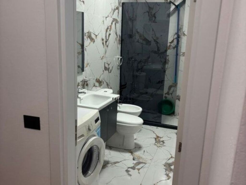 APARTAMENT ME QERA 2+1 21 DHJETORI 70.000 LEKE FH-65279
