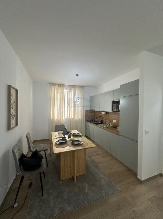 Affitto, Appartamento 2+1, Via Durazzo, Tirana