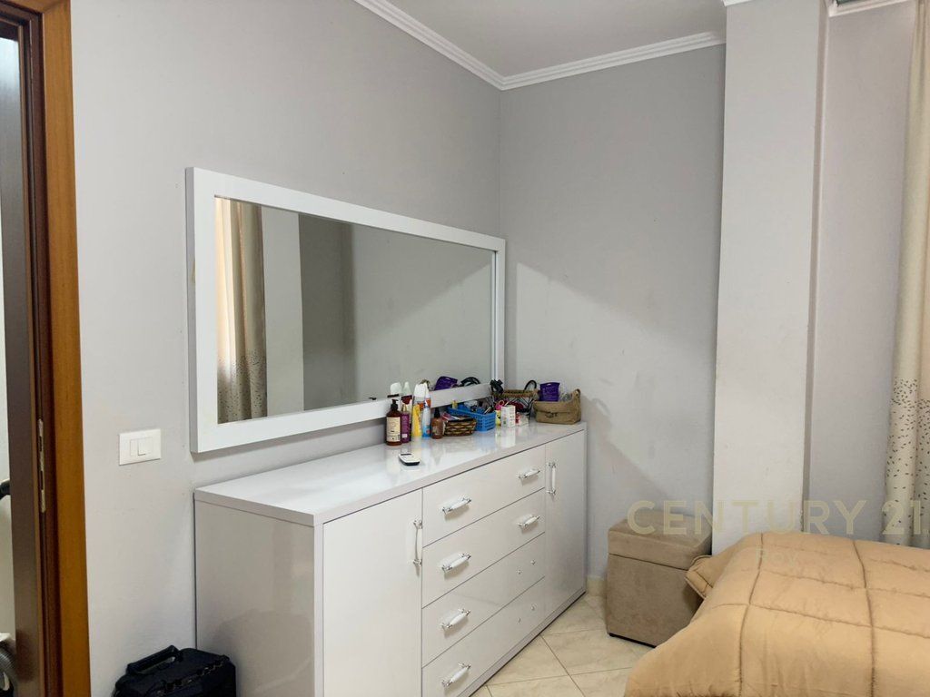 APARTAMENT 2+1+VERANDE PER SHITJE NE NJE KOMPLEKS REZIDENCIAL GOLEM!!!