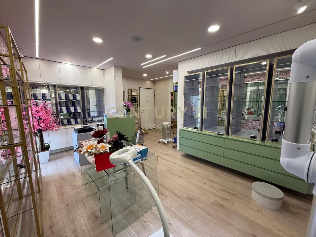 FOR RENT, COMMERCIAL SPACE ON THE STREET IRFAN TOMINI