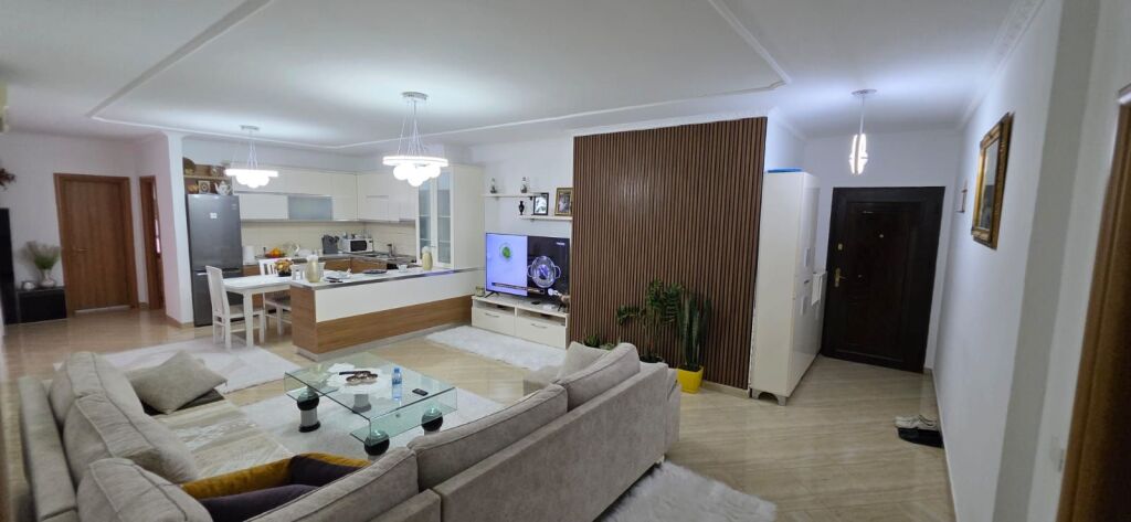 🏠 Jepet me qira Apartament për zyra ose perdorim komercial ose Banim ‼