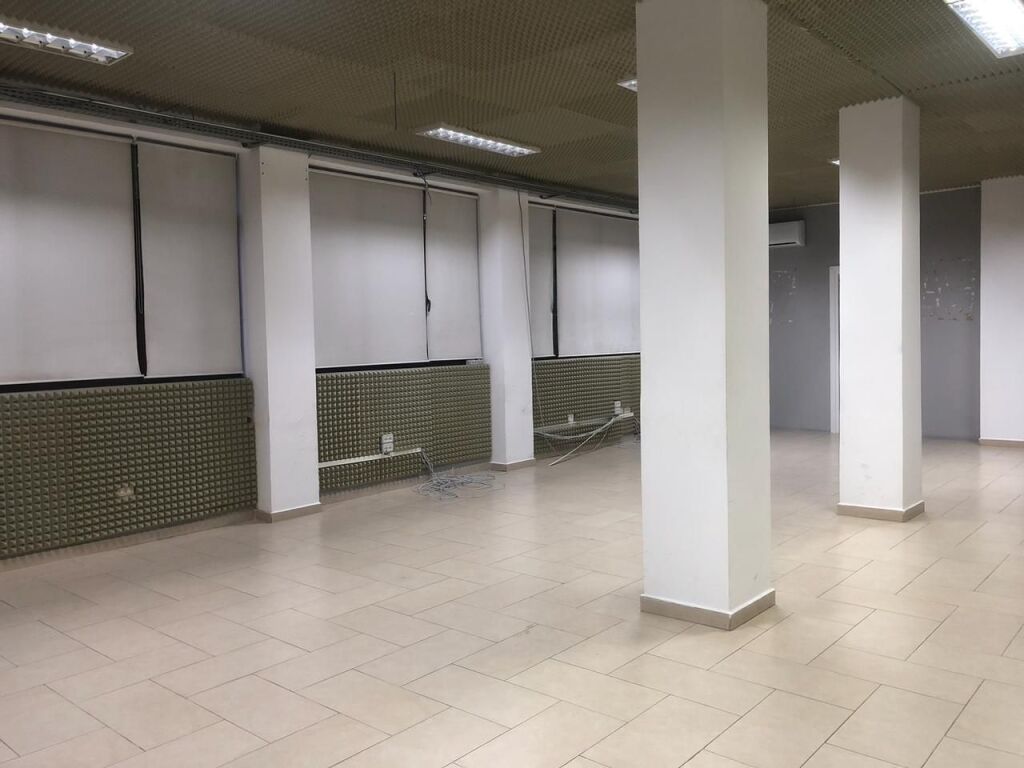 UFFICIO IN AFFITTO 350M2 STRADA DI ELBASAN