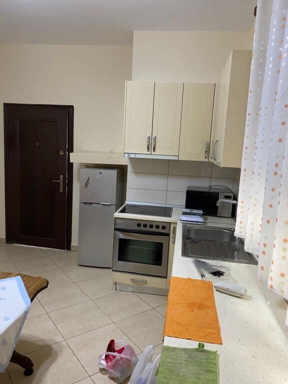 Apartament me qera ne nje lagje te qete afer bulevardit te ri