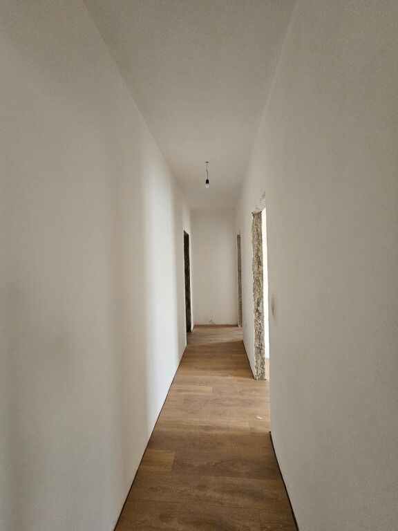 🏡 Apartment 2+1 for sale in Tirana Entry 2