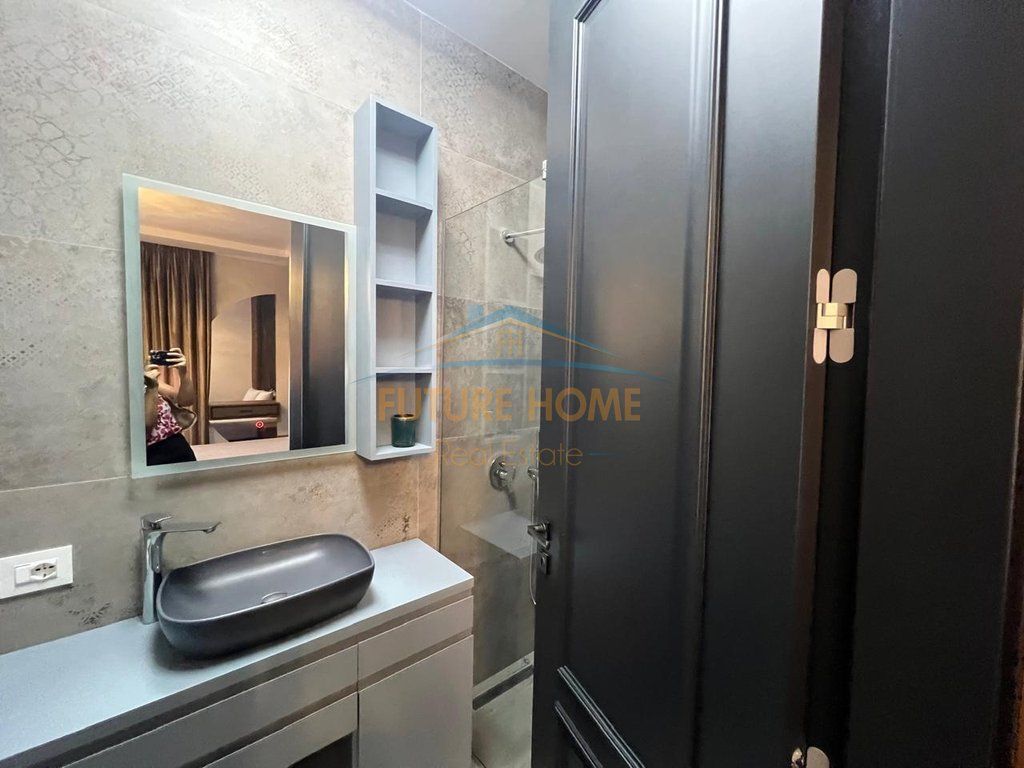 Shitet apartament 2+1+2 Secret Garden Residence Teg