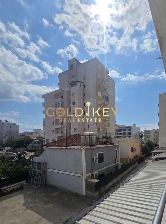 🏡 Apartament me qera— 1+1  320 Euro/Muaj