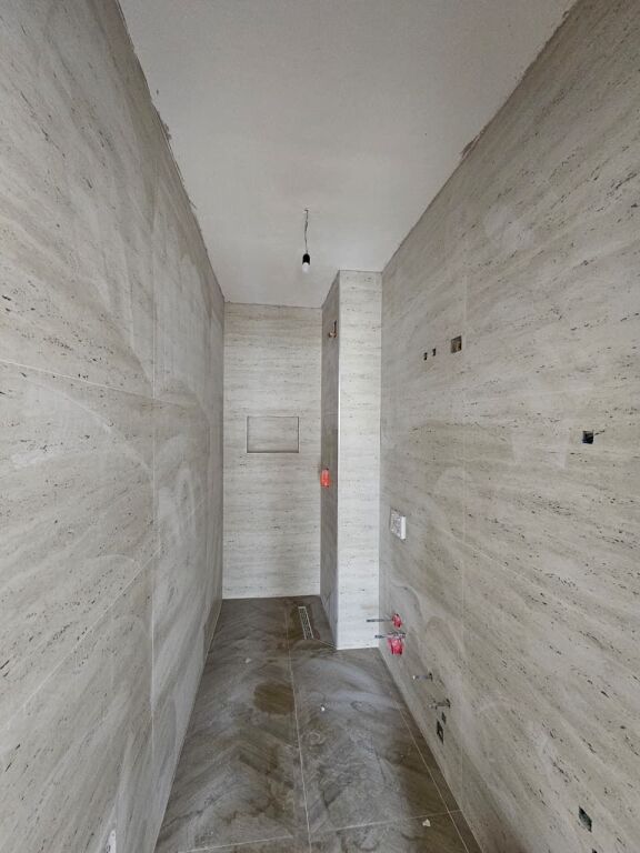 🏡 Apartment 2+1 for sale in Tirana Entry 2