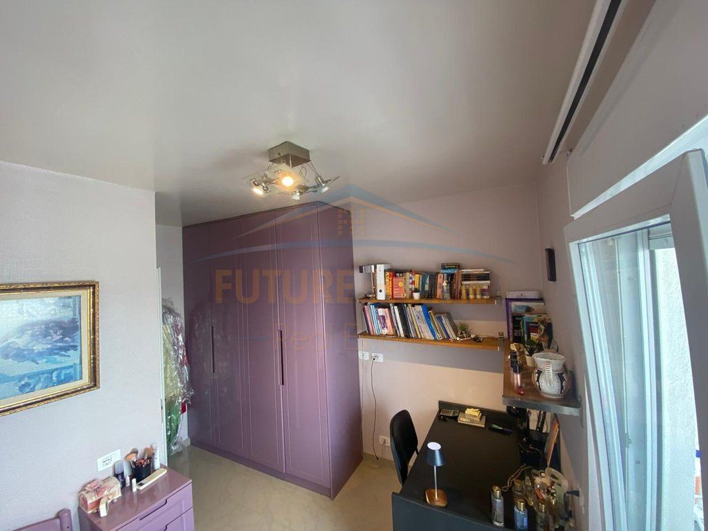 For sale, Apartment 3+1, Kontakt Complex, 21 Dhjetori
