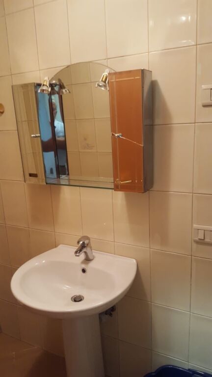 2+1, furnished in Zog te Zi near the logo, 550 euros