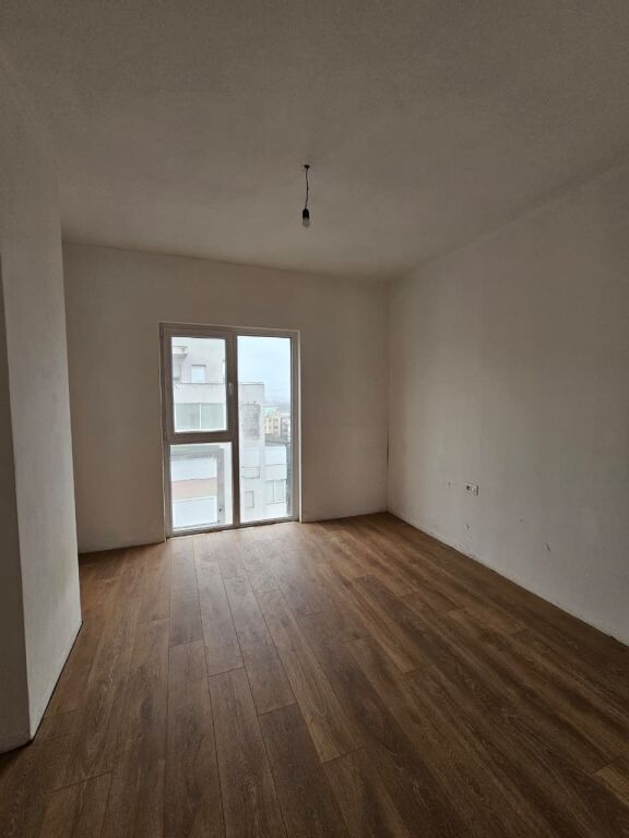 🏡 Apartment 2+1 for sale in Tirana Entry 2
