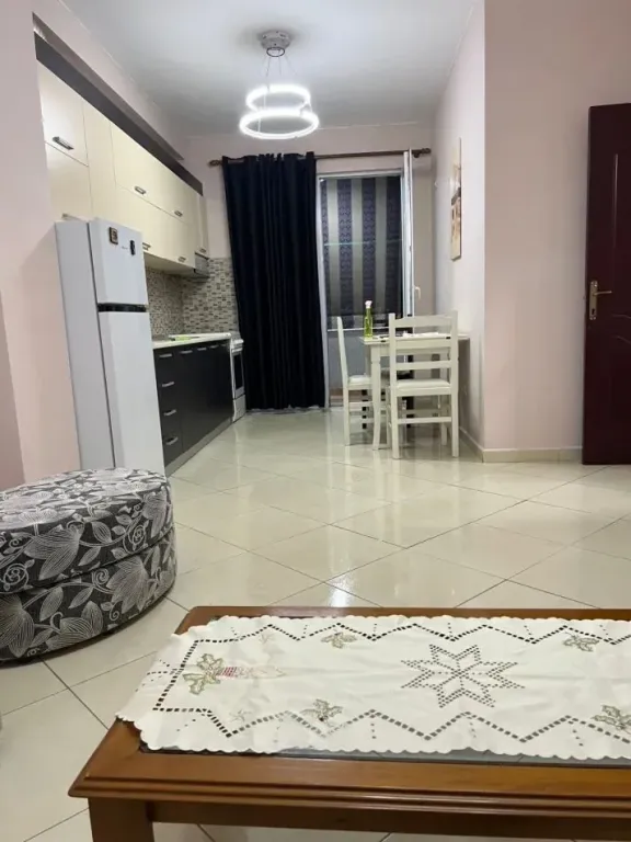 Appartamento 1+1 in affitto ad Astir vicino a Bar Artisti