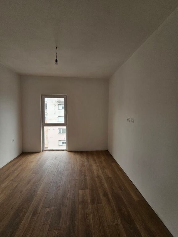 🏡 Apartment 2+1 for sale in Tirana Entry 2