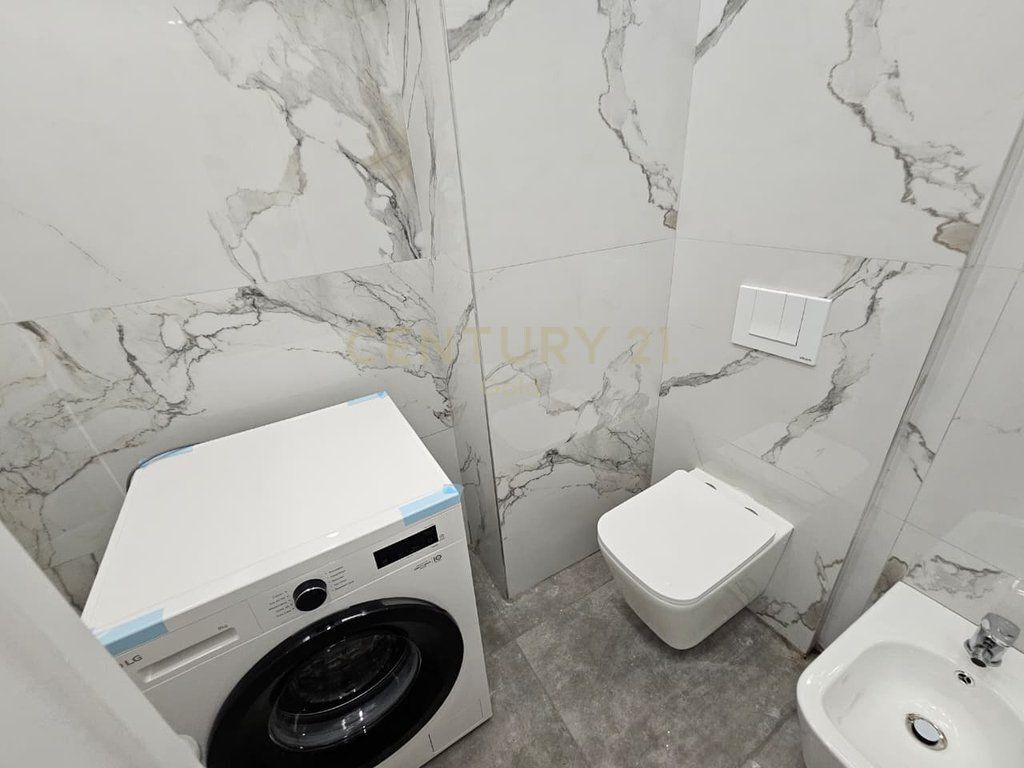 FOR RENT APARTMENT 1+1+ PARKING SPACE!
