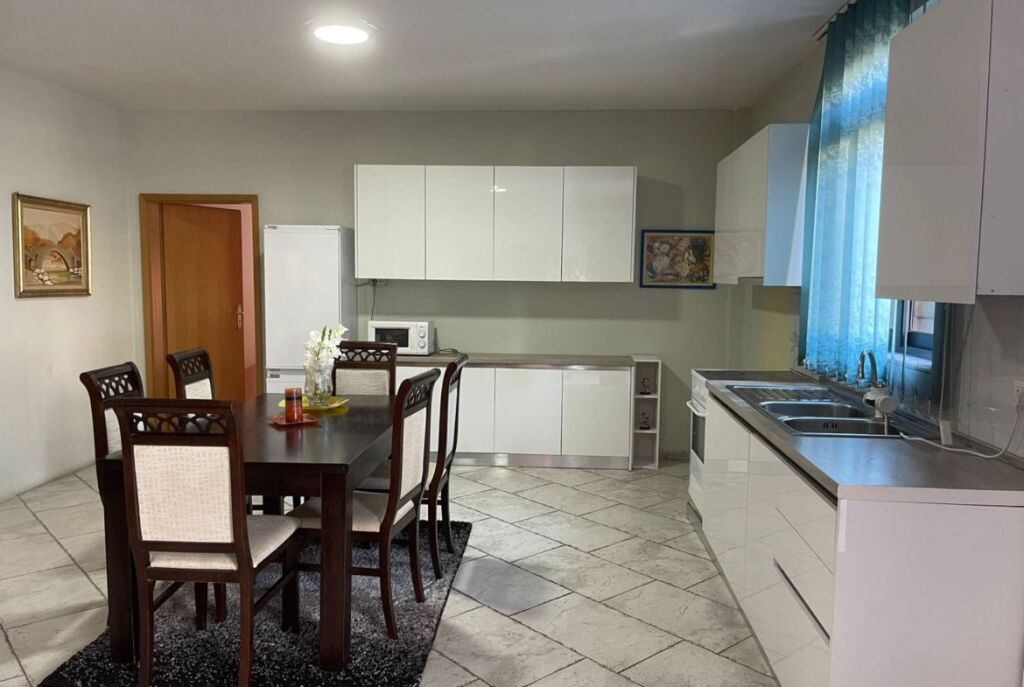 Villa in affitto 2+1 a Pazari i Ri (ID BV22441) Tirana