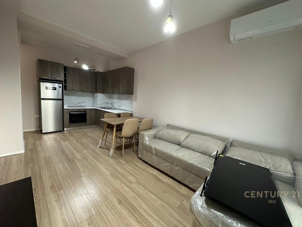 Apartament 1+1 tek Kompleksi Magnet !
