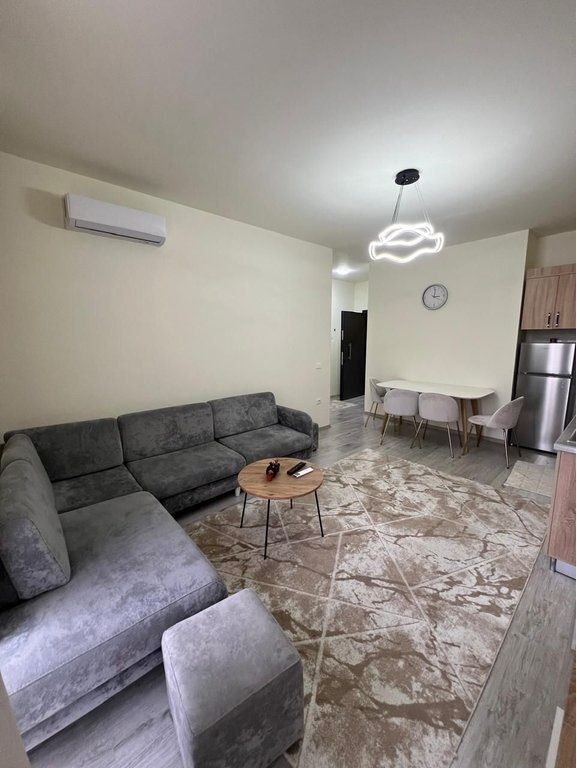 RRUGA RIZA CEROVA, SHESIM APARTAMENT 1+1+POST PARKIMI
