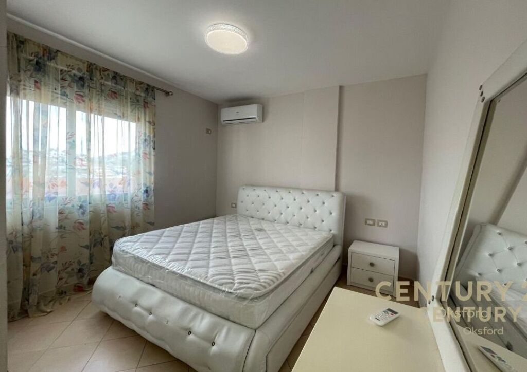 Apartament 2+1 me qira tek Liqeni i Thate ,  