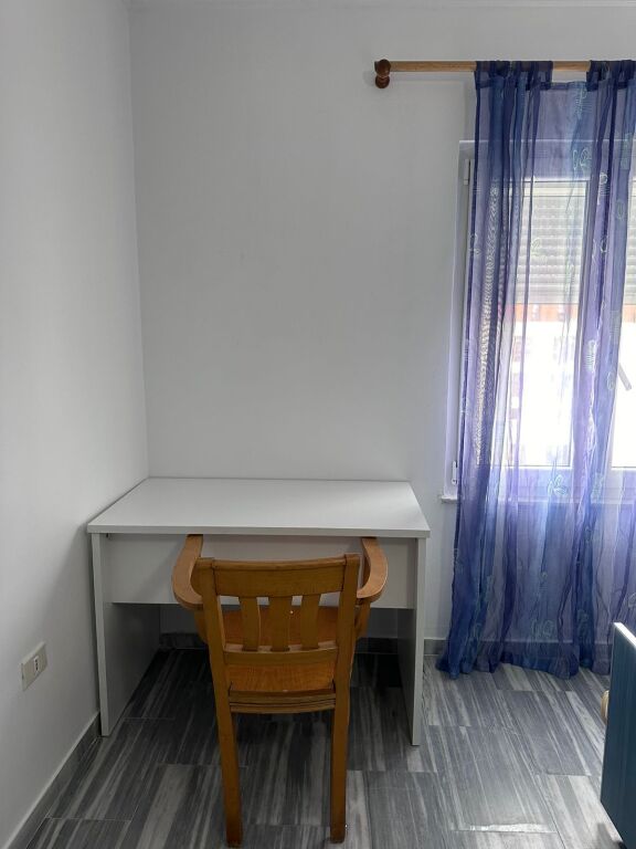 Jepet apartament me qera 2+1 Rr.Dritan Hoxha !