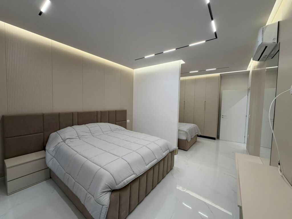 Apartament 1+1+Parking per qira tek Zogu i Zi.
