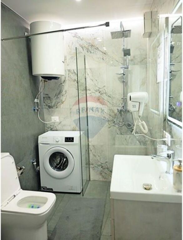 Apartment - For Rent - Artistic Lyceum, Tirana