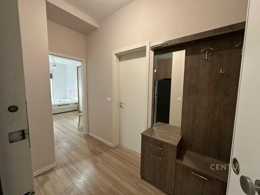 Apartament 1+1 tek Kompleksi Magnet !