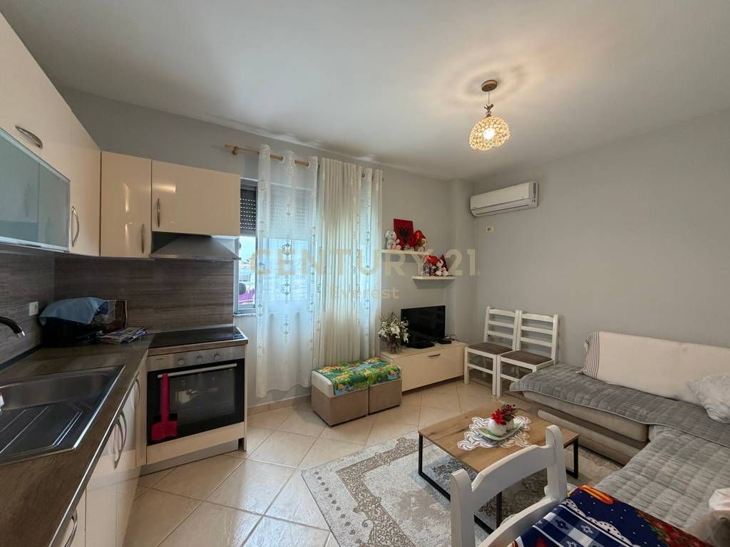 Appartamento 1+1 in vendita nella zona di Astiri,