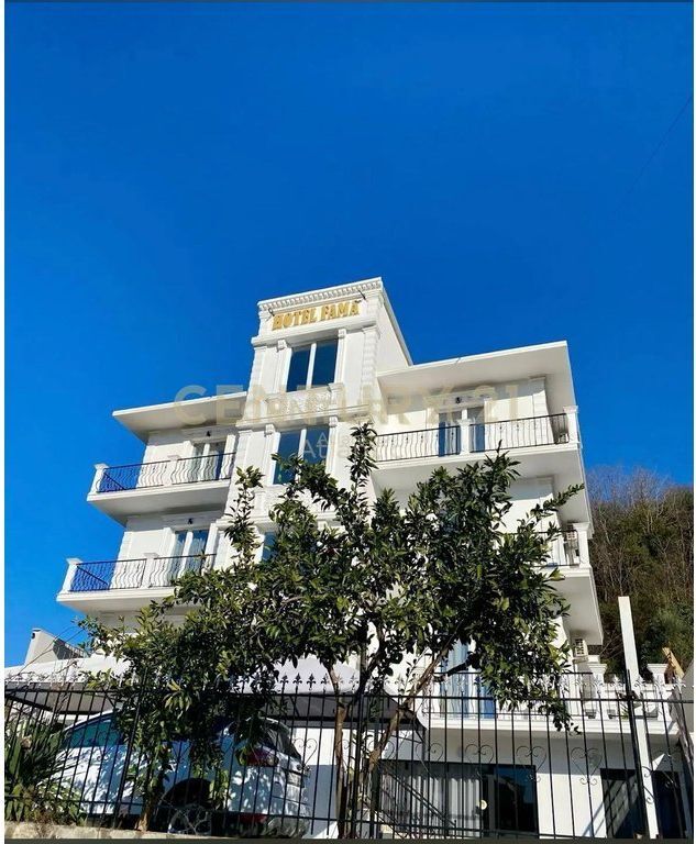 Affittasi hotel funzionale nella zona di Shkëmbi di Kavaja, Durrës, a soli 300 m dal mare