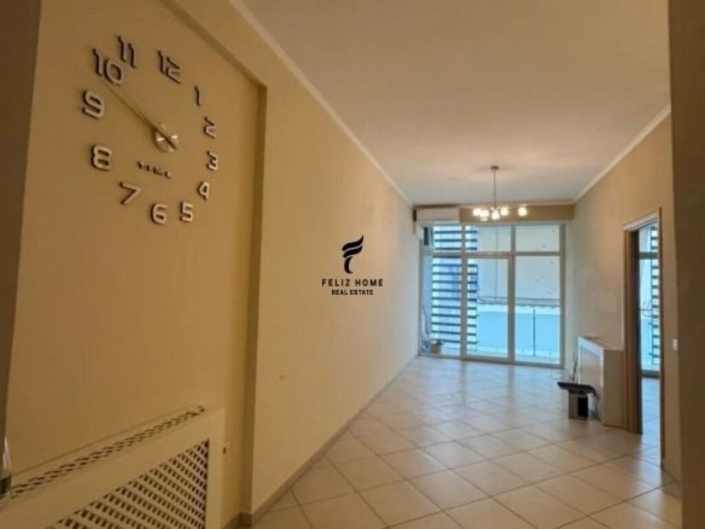 VENDESI APPARTAMENTO 1+1 COMUNE DI PARIGI 216.000 EURO FH-65462