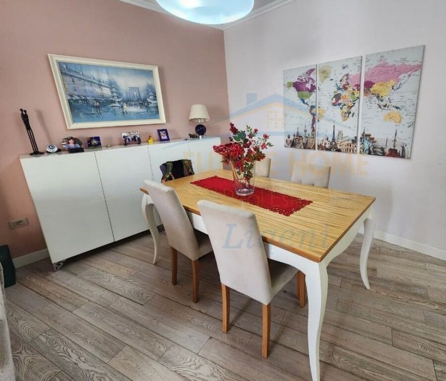 Shitet, Apartament 3+1+Post Parkimi, Liqeni i Thatë, Tiranë.