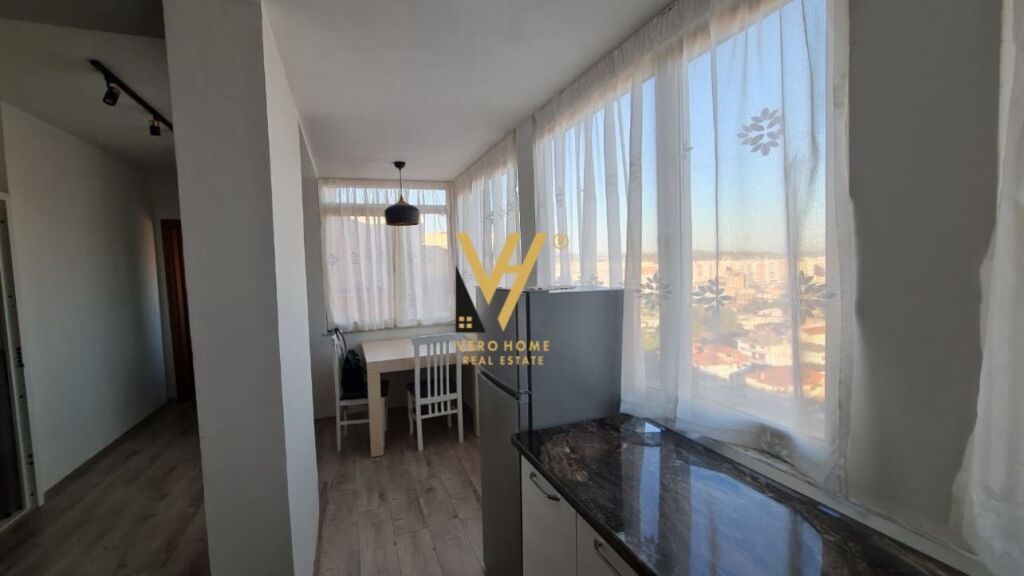 JEPET GARSIONERE 45 M2 ME QERA TE RRUGA E KAVAJES 46.000 LEKE