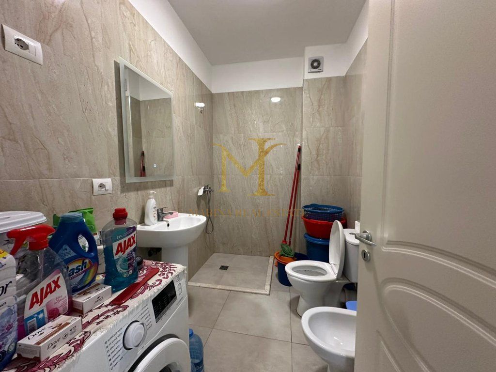 APARTMENT 2+1 FOR SALE LURA 3 GJIRI LALZIT!