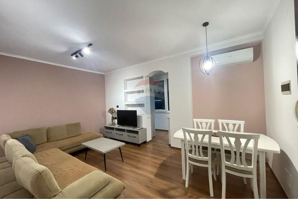 Appartamento - In Affitto - Zogu I Zi, Tirana